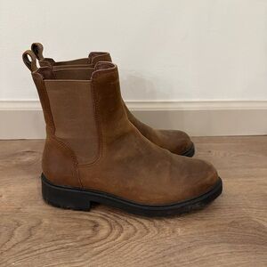 Women's Brown Leather Chelsea Boots